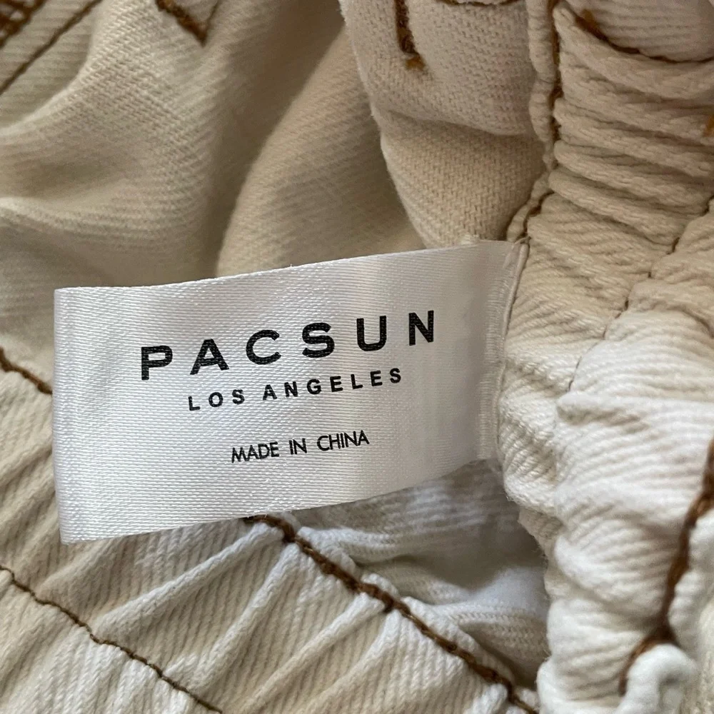 PacSun Women white Cream Cargo Pants Size: Small 100% cotton